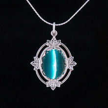Load image into Gallery viewer, Teal Fiber Eye Leaf Necklace